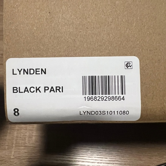 Steve Madden Lynden Boot - Picture 7 of 9